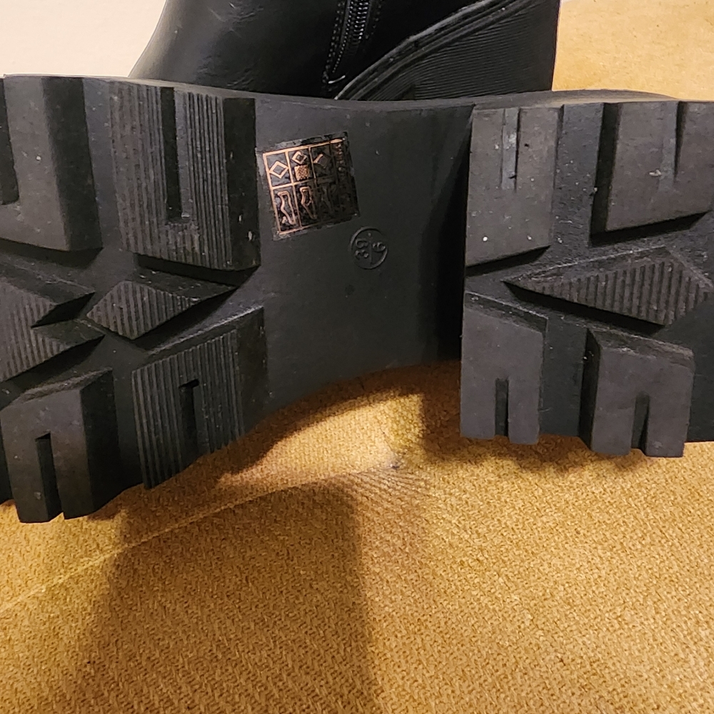 Platform boots - Picture 4 of 8